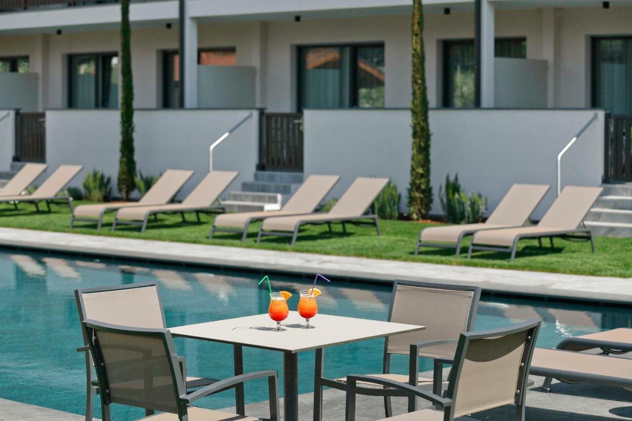 טירולו Appartement-Hotel Anthea מראה חיצוני תמונה